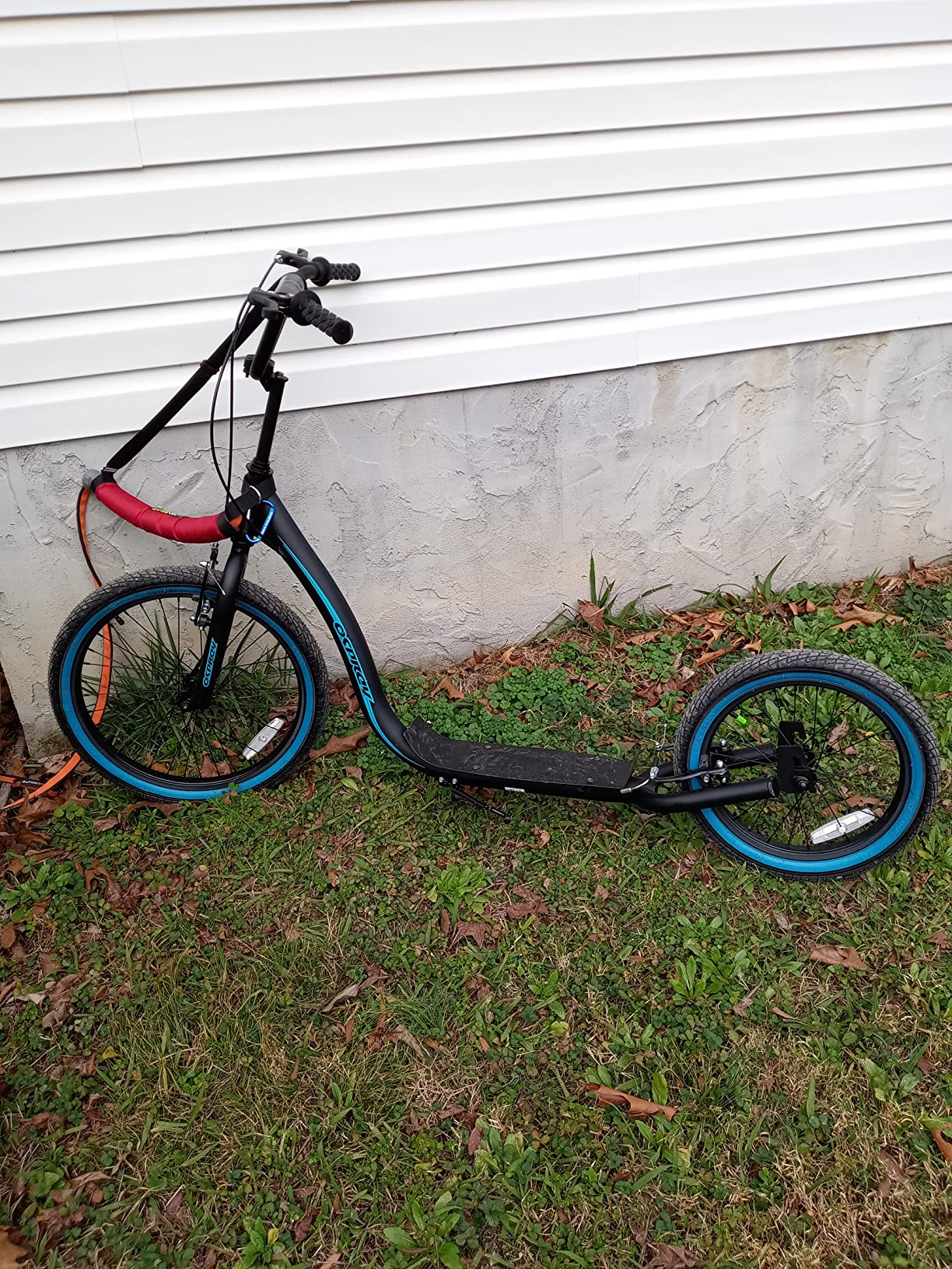 Osprey scooter rider photo 5